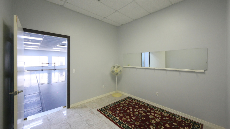 Anderson Mill Road studio small room